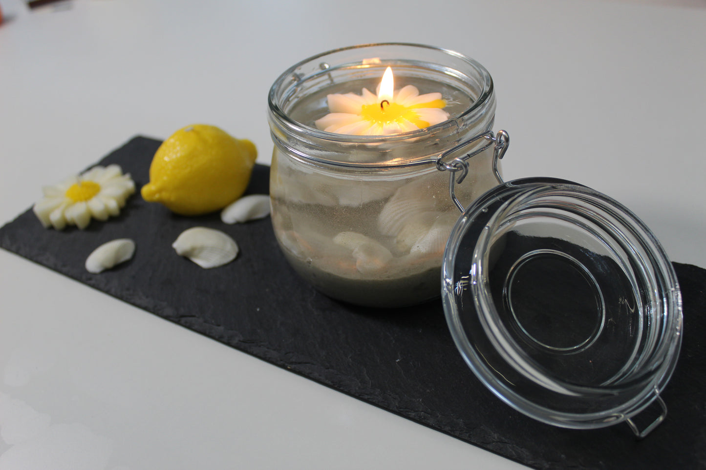 Zitronenkerze „Sommersonne“ – Citronella & Mückenfrei